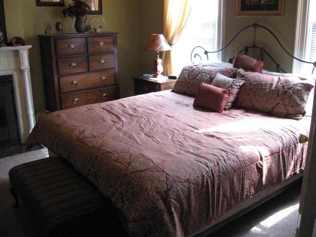 Bayberry House Bed And Breakfast Steubenville ภายนอก รูปภาพ